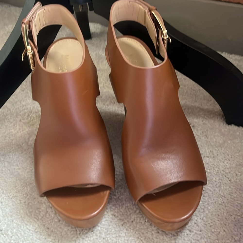MICHAEL by MICHAEL KORS Josephine wedge leather size 6 color is called “luggage”